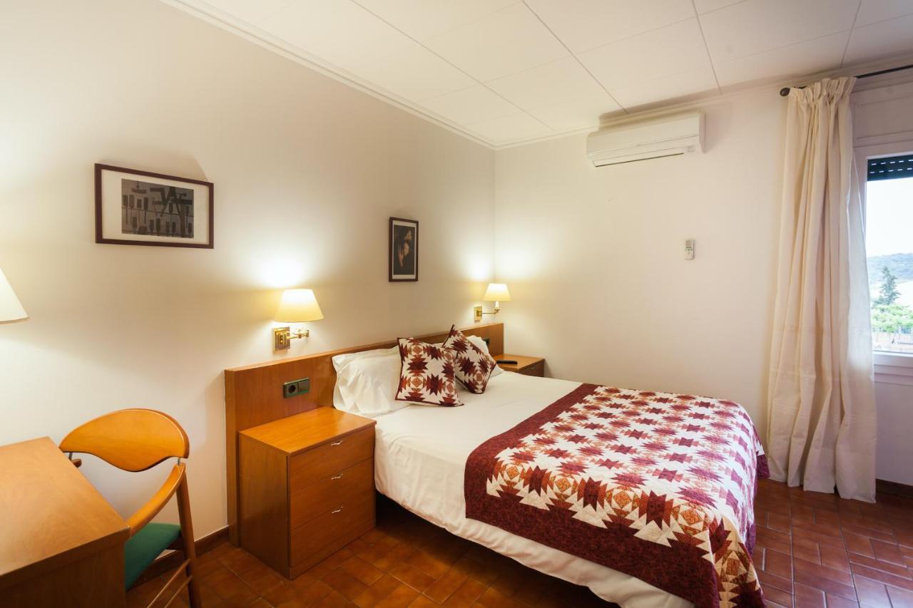 Hostal Restaurant Roma Cubells 외부 사진